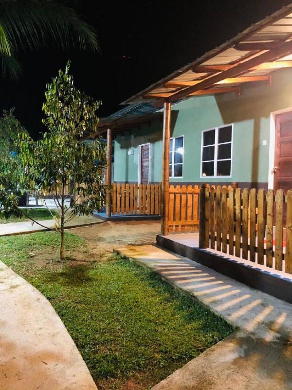 Bb Durio Chalet Kuala Terengganu Ngoại thất bức ảnh
